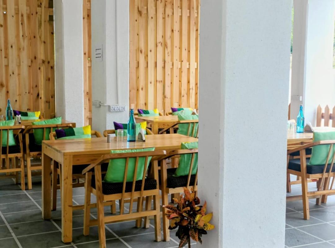 Ornate Service Apartments Пюн Екстериор снимка