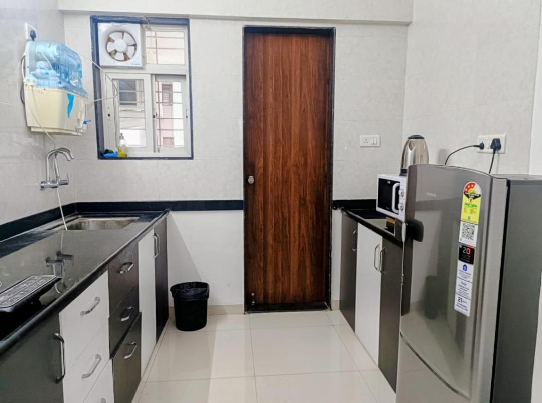 Ornate Service Apartments Пюн Екстериор снимка