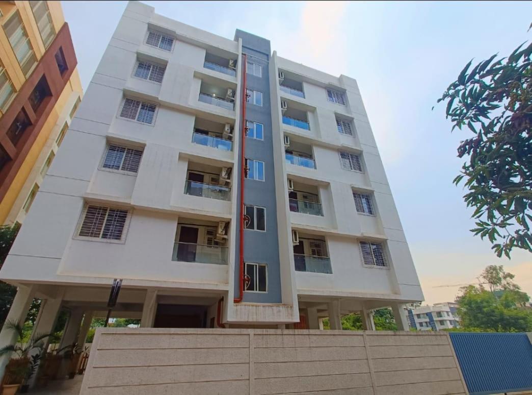 Ornate Service Apartments Пюн Екстериор снимка